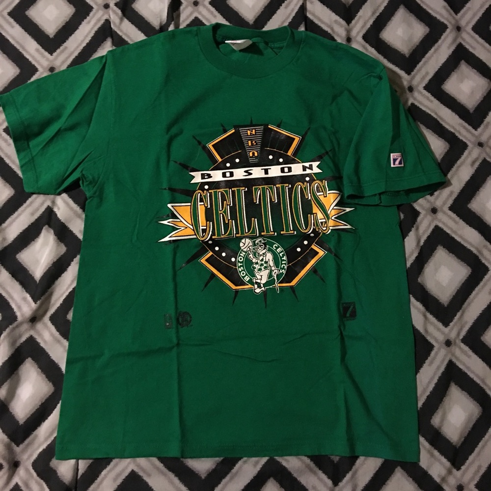 Vintage Boston Celtics NBA Shirt.